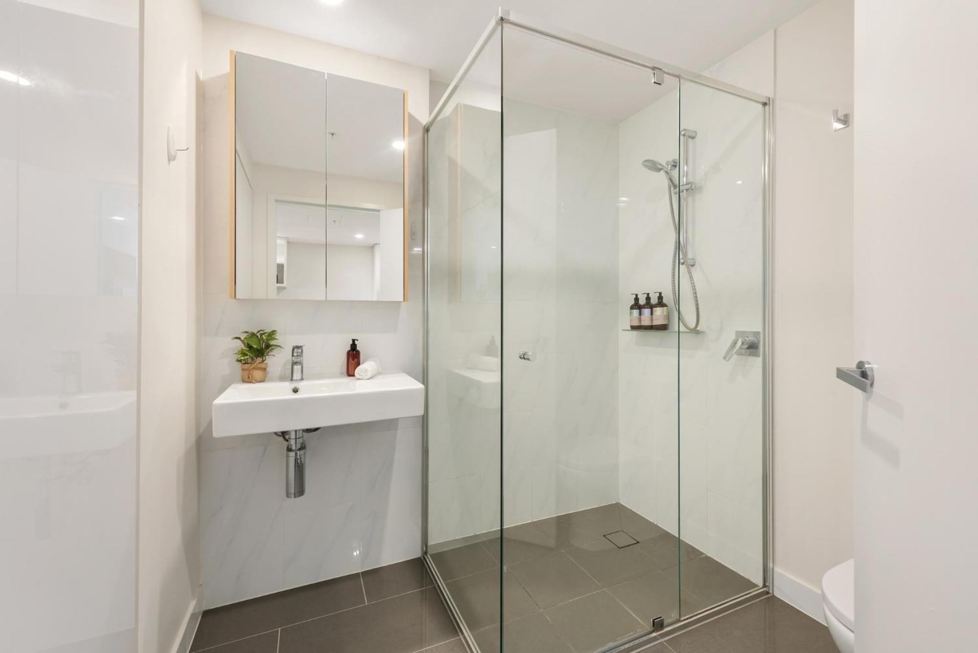 Floor With Gorgeous Views, King Bed, Pool & Gym Apartment Brisbane